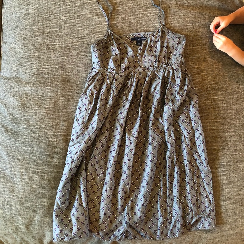 Sleeveless dress
